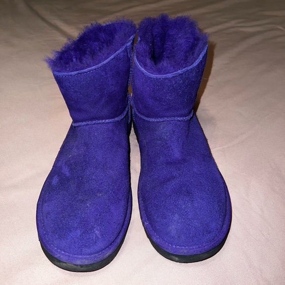 Like new purple mini UGG boots, size 7 - Picture 2 of 3